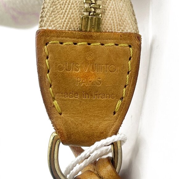 Louis Vuitton Monogram Multicolor Murakami Pochette Pouch Bag Accessories White - Picture 12 of 16